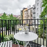 In The Clouds Letna - Luxury With Romantic Balconies In Quiet Centre Of