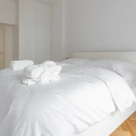 Apartman In The Clouds Letna - Luxury With Romantic Balconies In Quiet Centre Of *